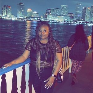 Meet your Posher, Raneshia